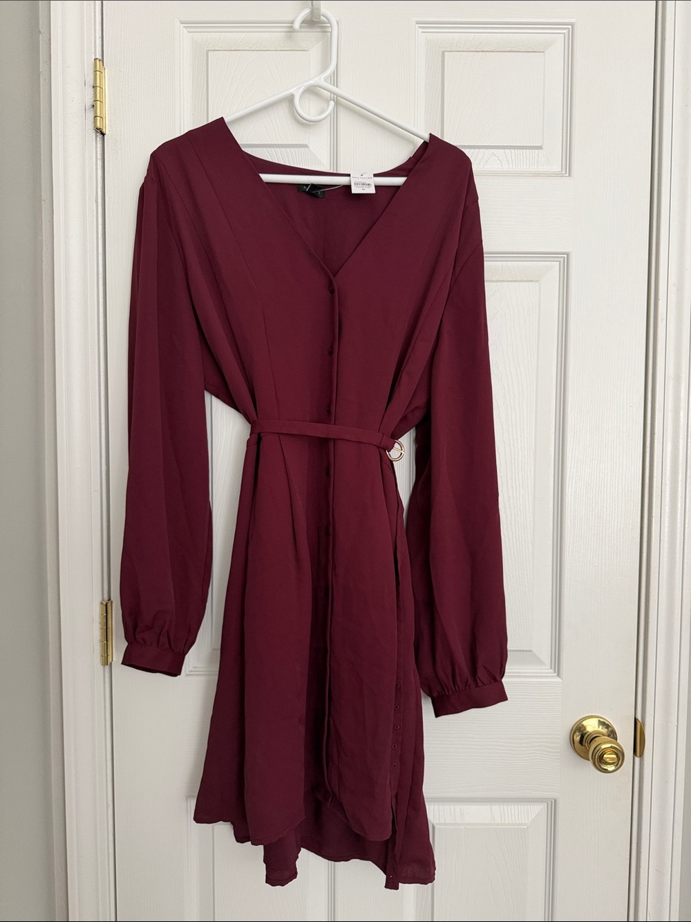 Women’s V-Neck Long Sleeve Belted Dress - Burgundy